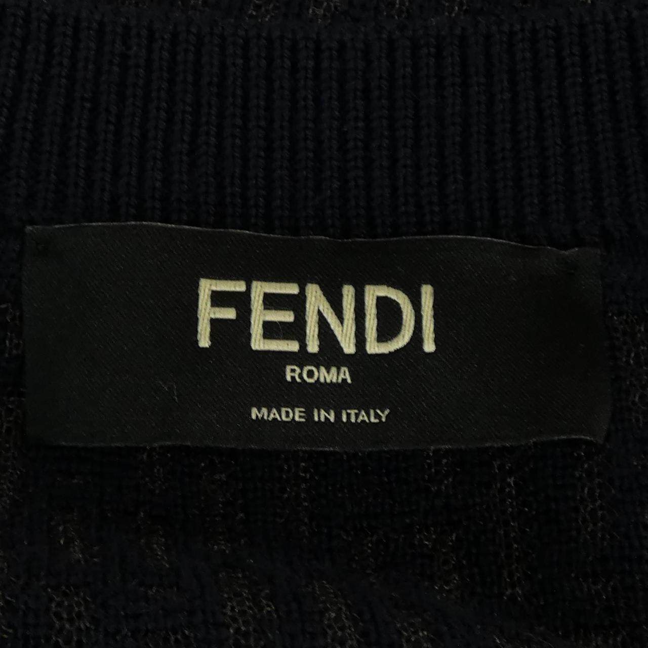 フェンディ ニット