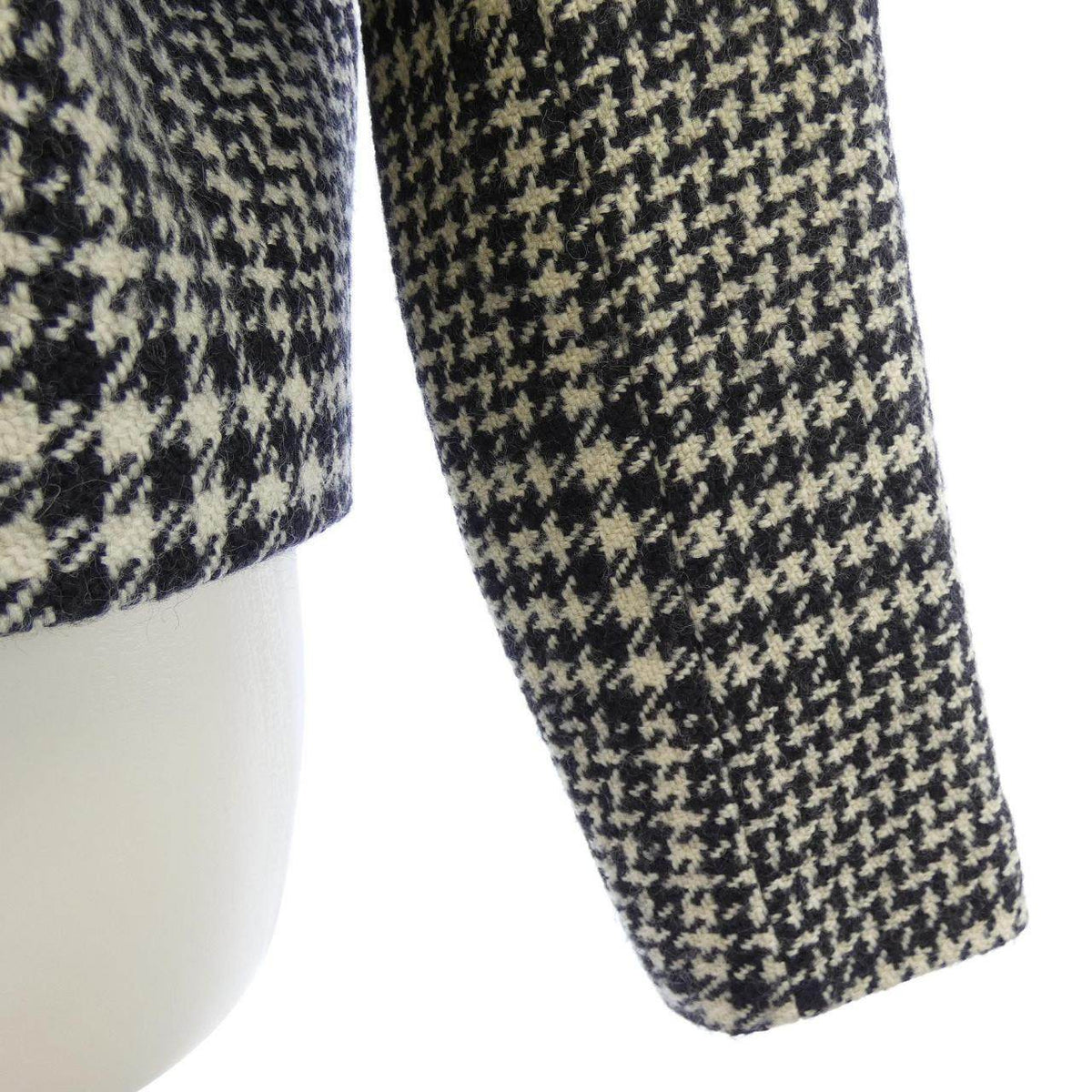 セリーヌ ノーカラージャケット