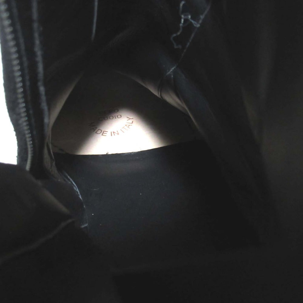 サンローラン パリ ワイアット スエード ショートブーツ