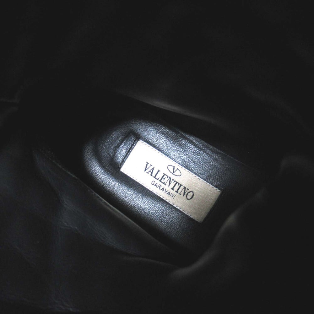 ヴァレンティノ ガラヴァーニ ロックスタッズ キルティング バイカーブーツ