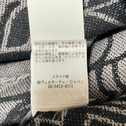 ヴェルサーチェ メデューサジャガードフリンジマフラー