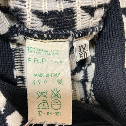 ヴェルサーチェ 幾何学模様ニットカーディガン