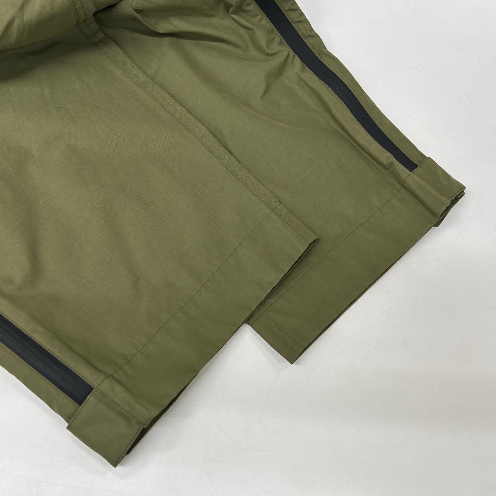 モンクレール PANTALONE ポリエステルパンツ