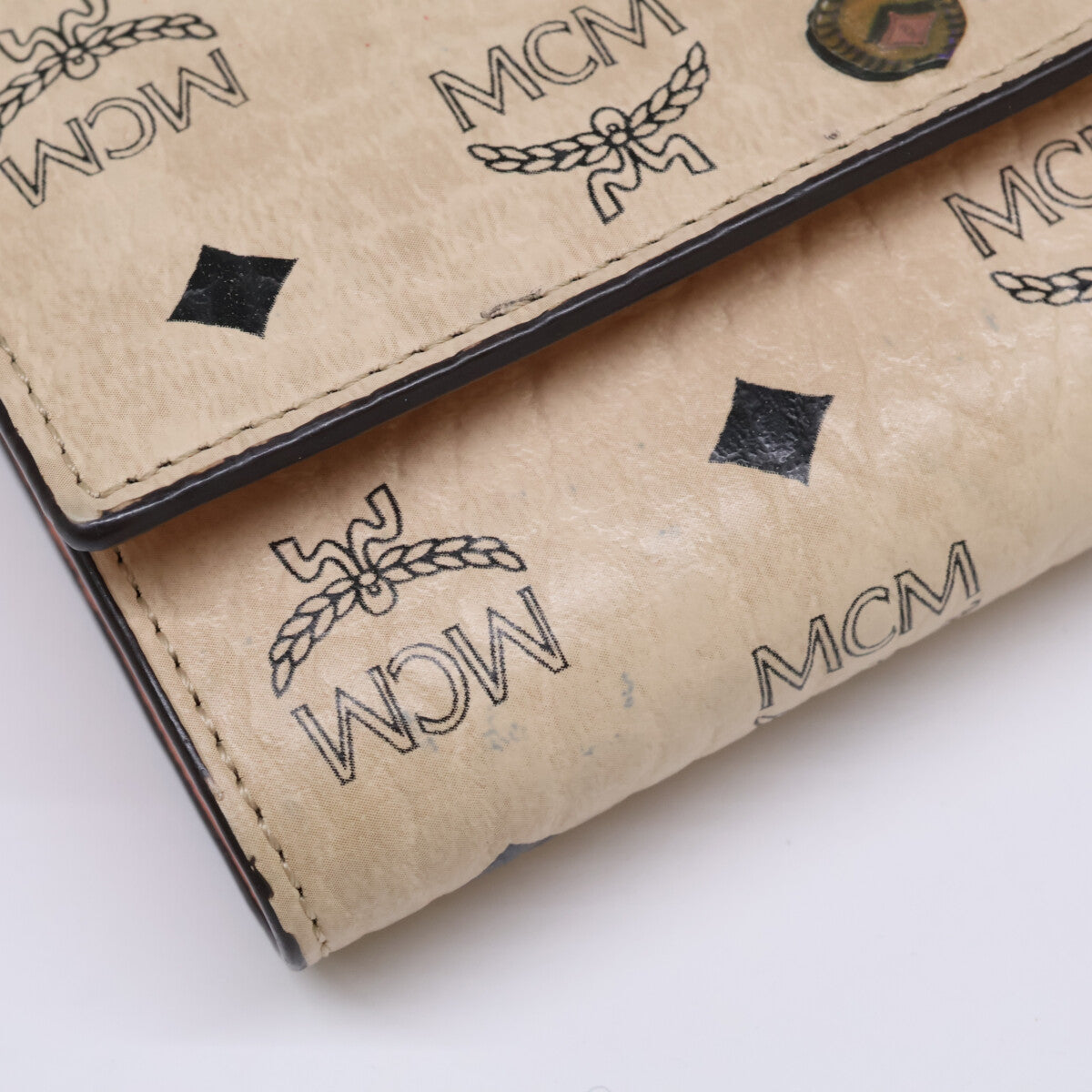 MCM ヴィセトス ラビット 三つ折り財布