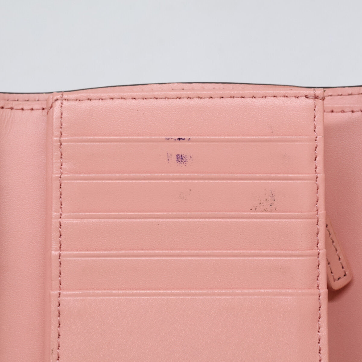 MCM ヴィセトス ラビット 三つ折り財布