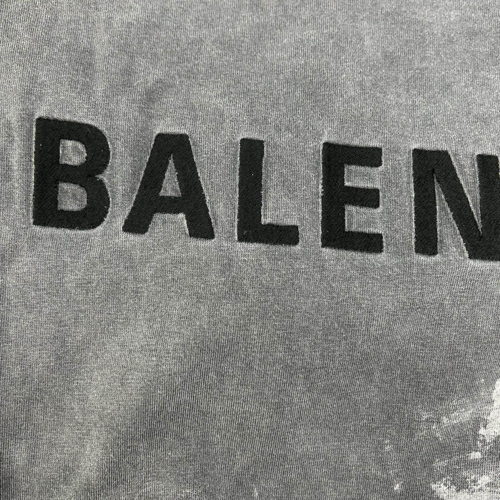 バレンシアガ コットンロングスリーブTシャツ