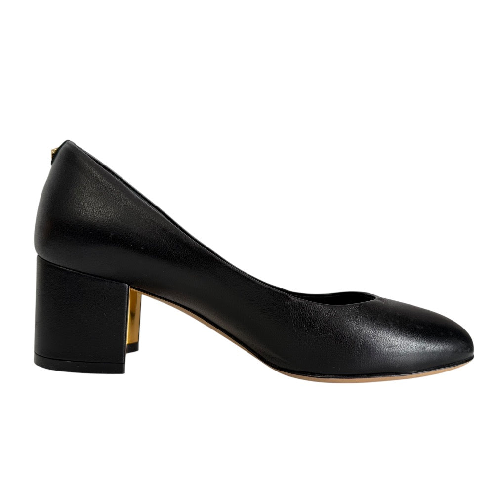サルヴァトーレ フェラガモ レザーパンプス