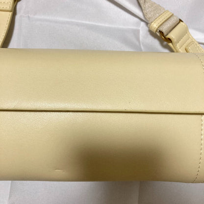 ZARA ショルダーバッグ