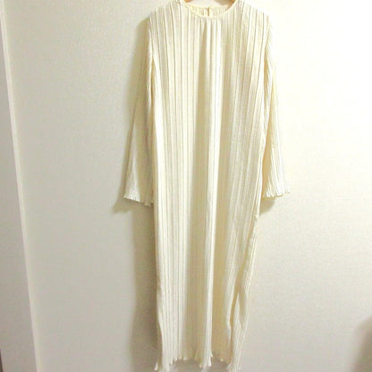 Acka サイド スリット プリーツ ドレス