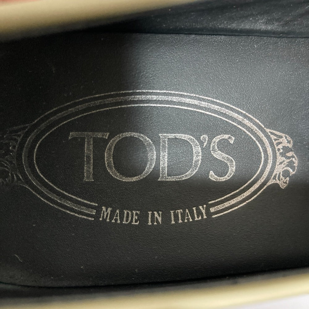 トッズ パテント レザー ローファー