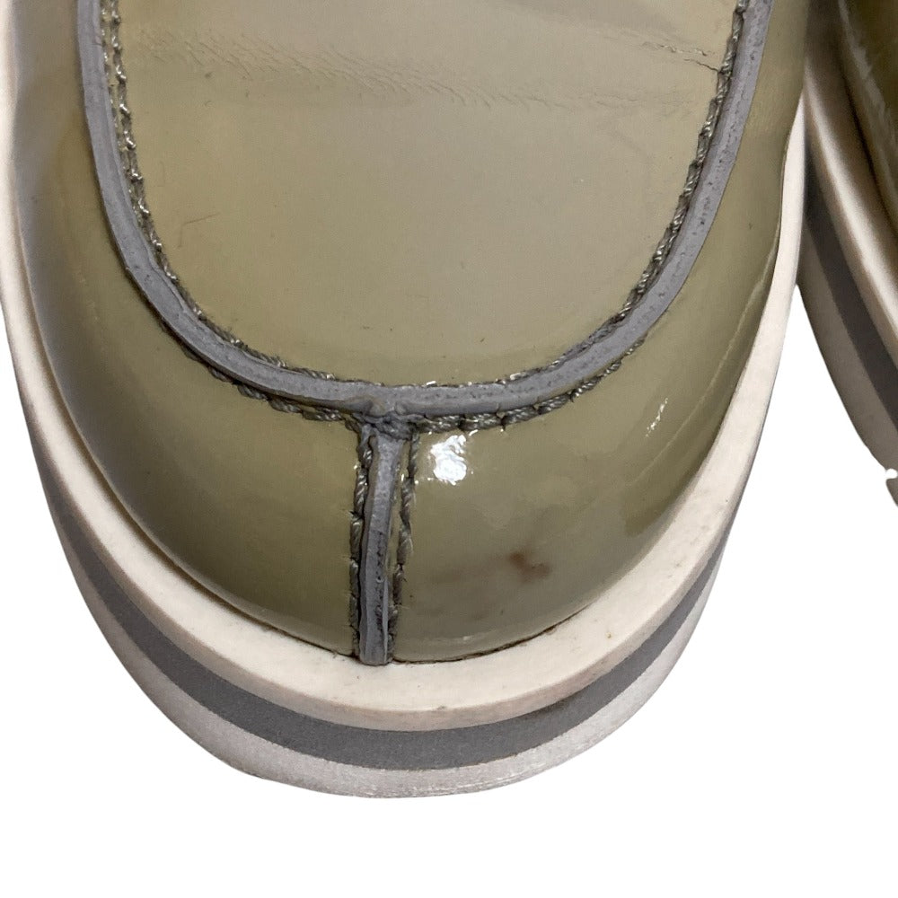 トッズ パテント レザー ローファー