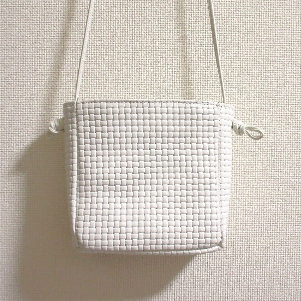 NOMADIS CARRE メッシュ レザー ショルダー バッグ
