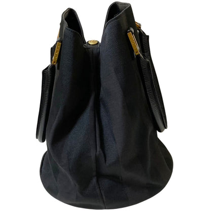 フェンディ ピーキン バケット バッグ