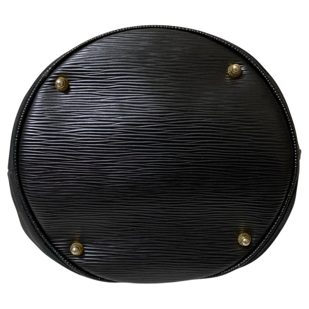 フェンディ ピーキン バケット バッグ