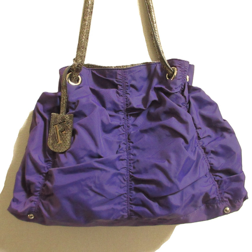 フルラ パイソン エンボス バッグ