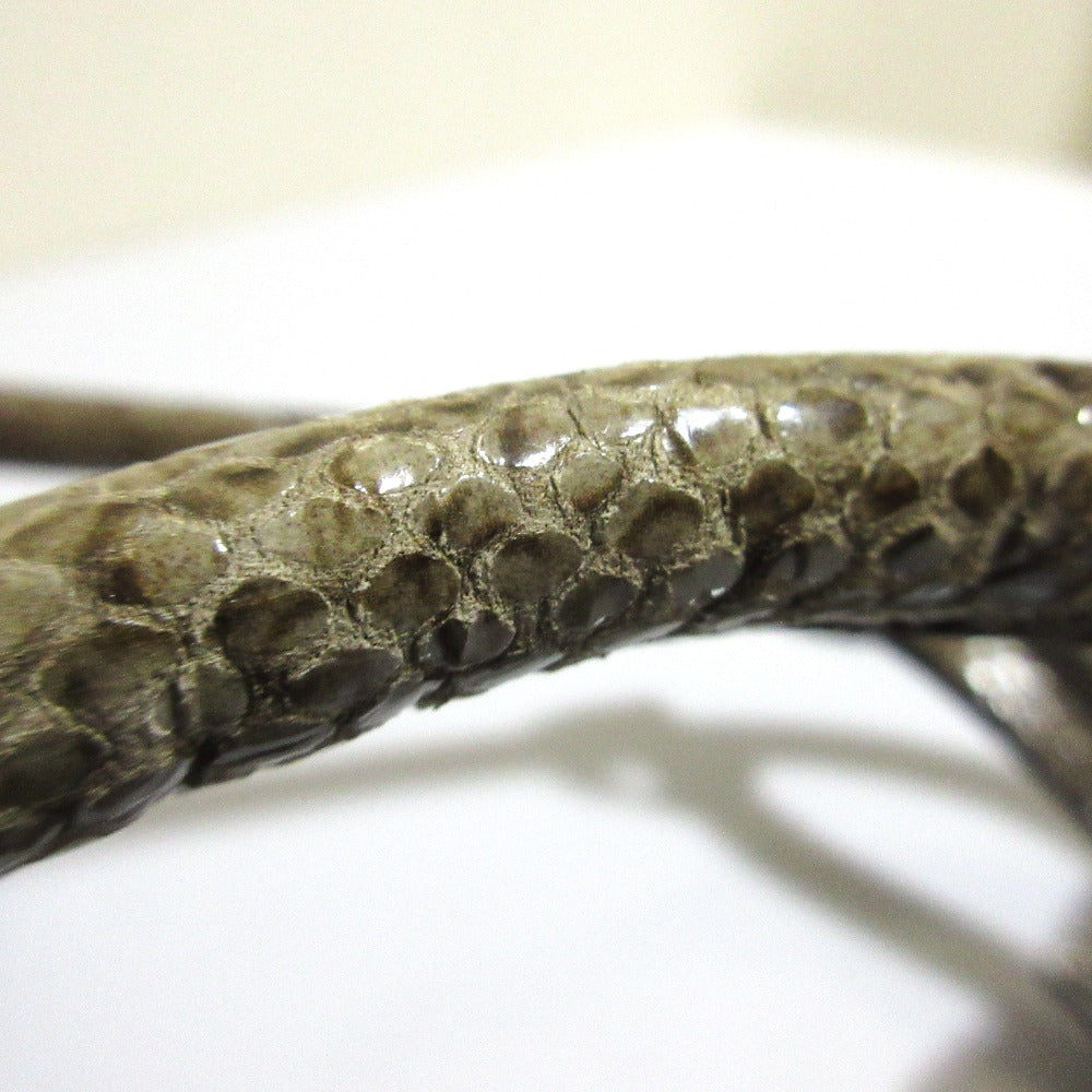 フルラ パイソン エンボス バッグ