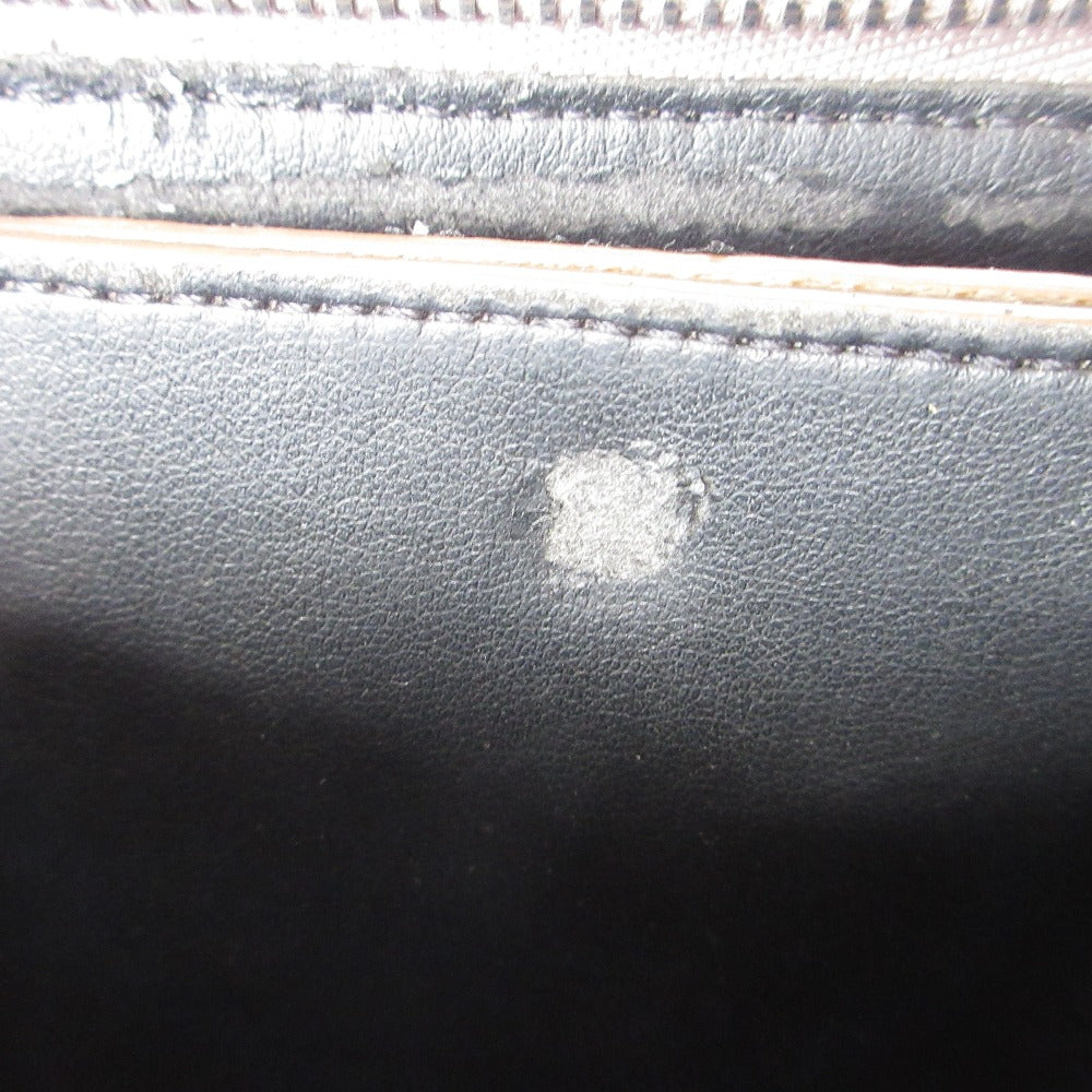 セリーヌ トリオ カーフスキン ポーチ