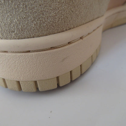 ナイキ DUNK LOW Plush Swoosh スニーカー