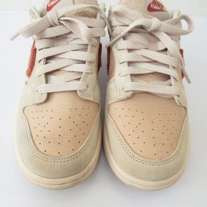 ナイキ DUNK LOW Plush Swoosh スニーカー