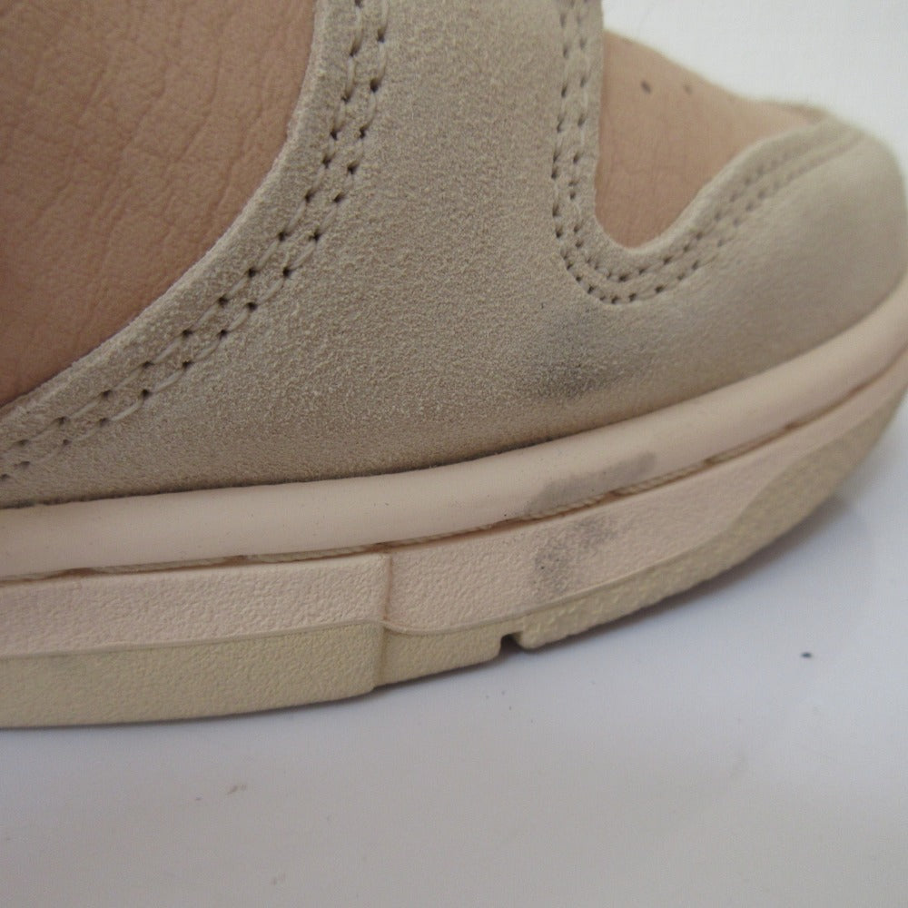 ナイキ DUNK LOW Plush Swoosh スニーカー