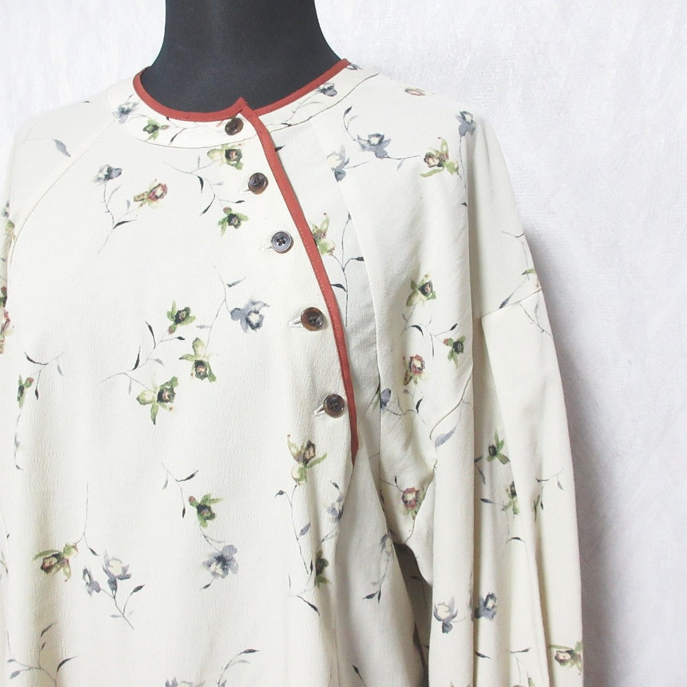 クラネ DRESS FLOWER TOPS フラワープリントブラウス