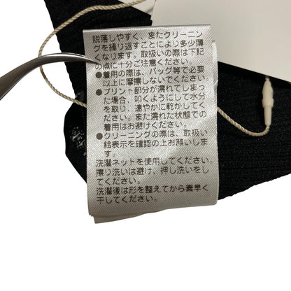ストロベリーフィールズ Vネックハーフスリーブニット