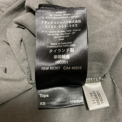 ワイスリー グラフィックプリントノースリーブカットソー