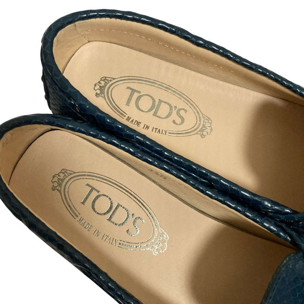 トッズ ゴンミーニ レザー ローファー