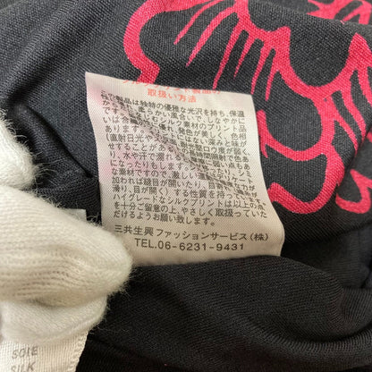 レオナールパリ シルクハイネックトップス