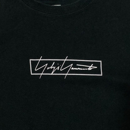 ヨウジヤマモト プールオム × ニューエラ ロングスリーブTシャツ