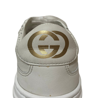 グッチ GGエンボス レザースニーカー