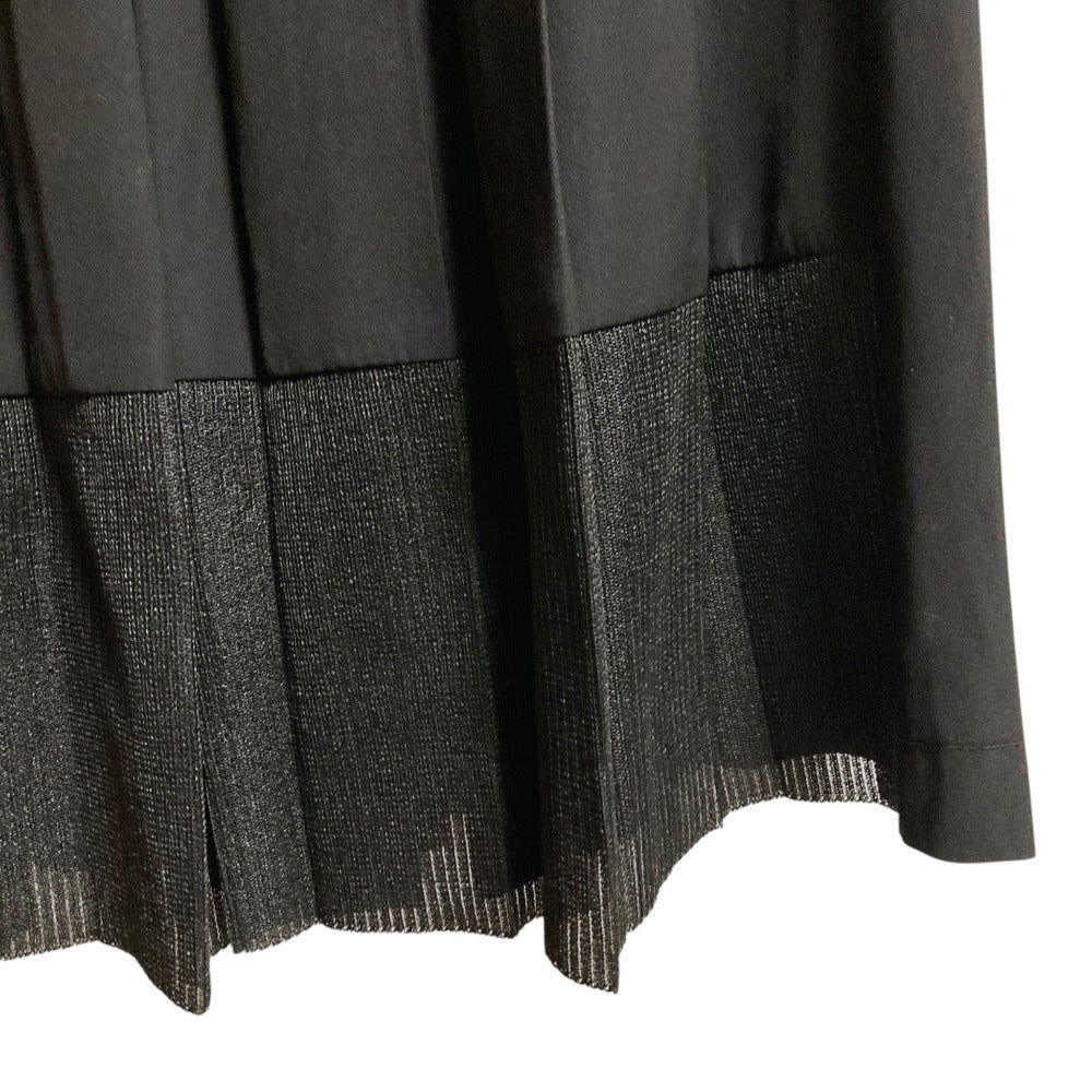 フレッドペリー Sheer Knit Paneledスカート