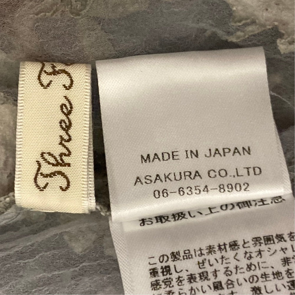 スリーフォータイム フラワープリントシアートップ