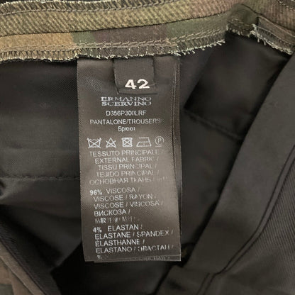 エルマンノシェルヴィーノ カモフラセンタープレスパンツ
