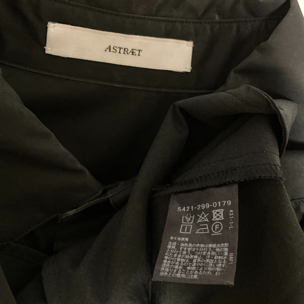 アストラット バックフレアシャツ