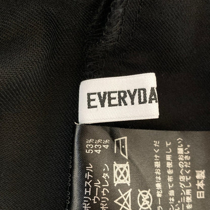 エブリデイアイライクテーパードパンツ