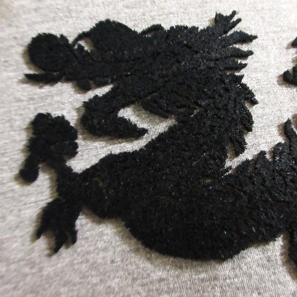 ヴィヴィアンタム ドラゴン刺繍パーカー