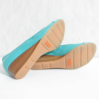 コールハーン Milly Wedge レザーパンプス
