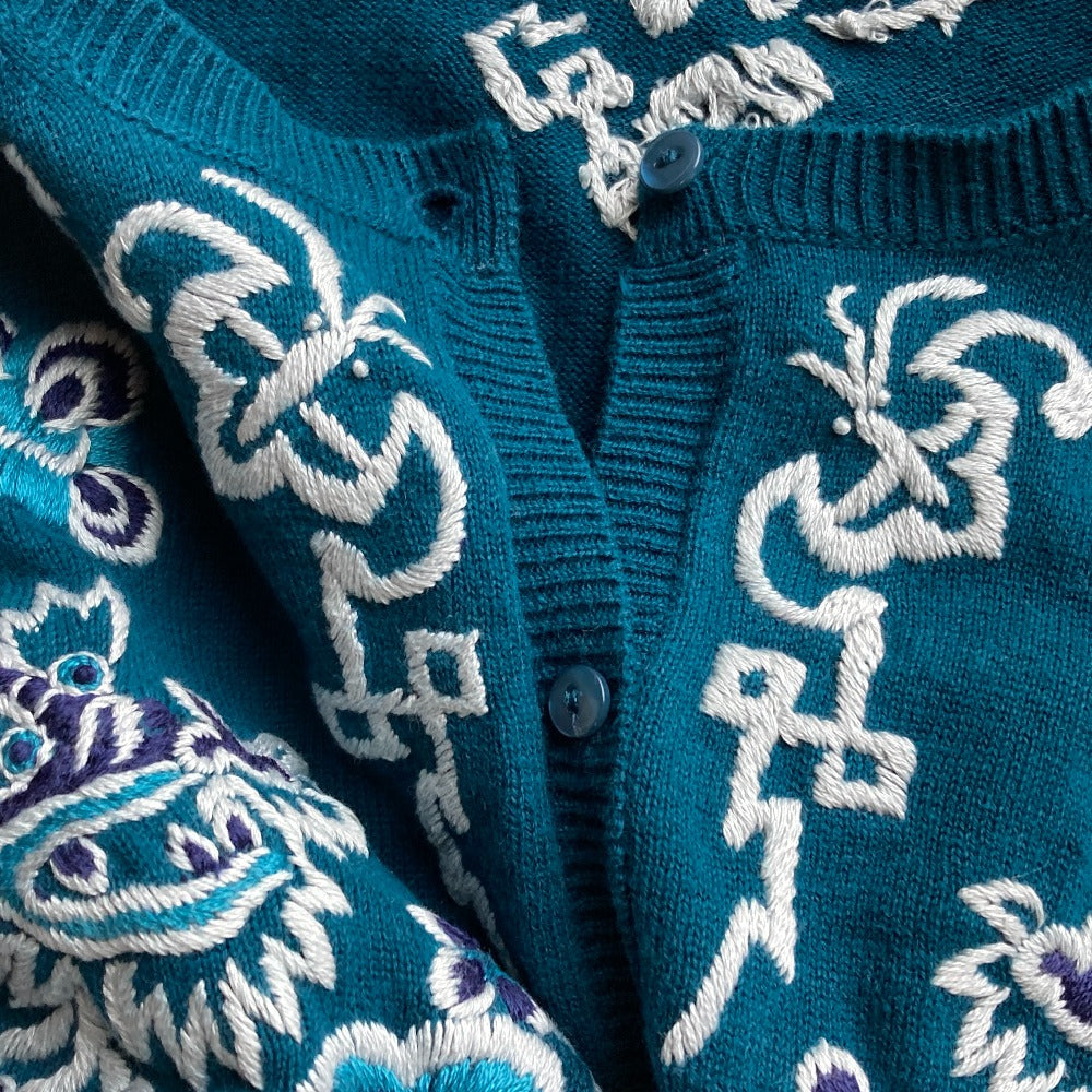 ケイタマルヤマ 刺繍ニットカーディガン