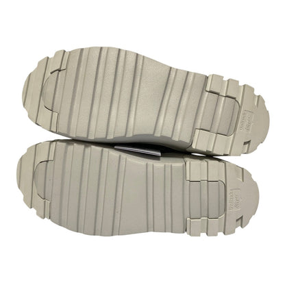 オニツカタイガー CHUNKY RUNNER LO スニーカー