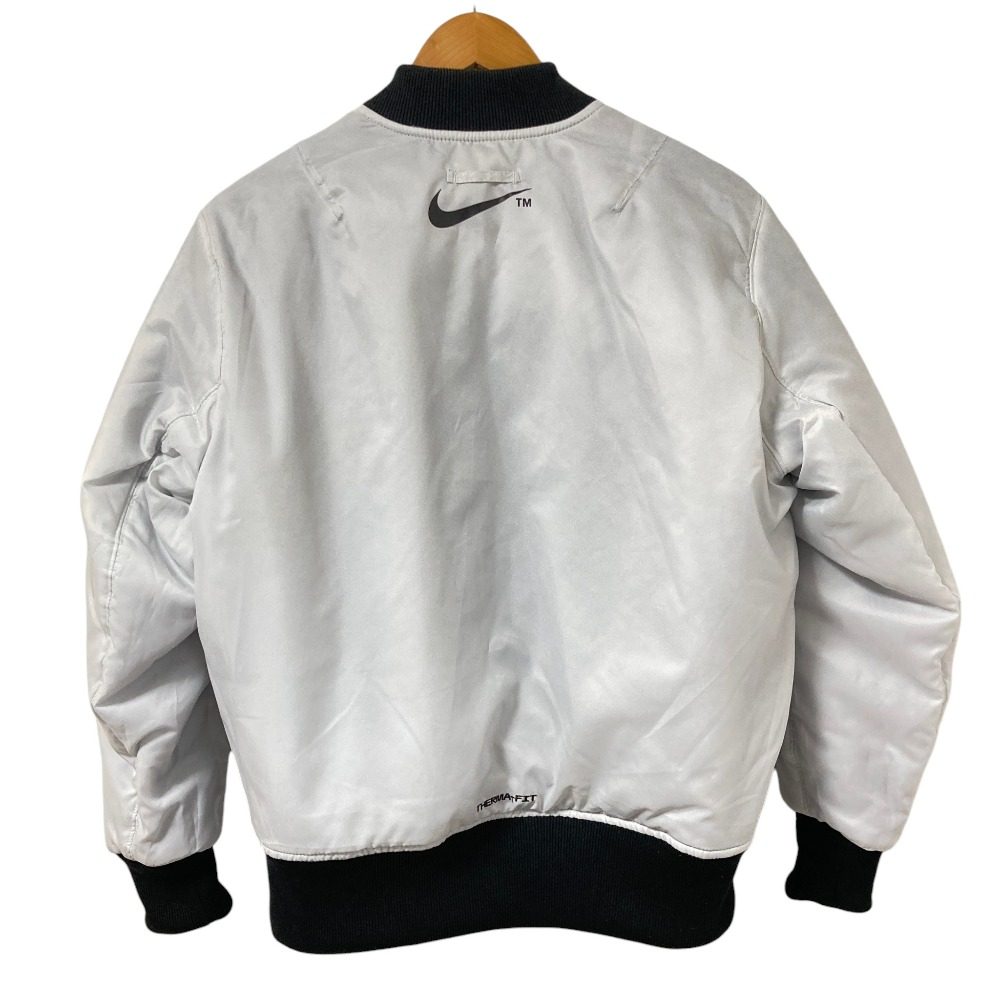 ナイキ BIG SWOOSH COLLECTION THERMA-FIT リバーシブルジャケット