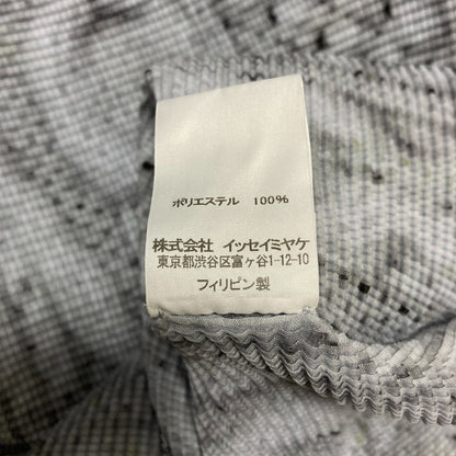 ミーイッセイミヤケ ハイネックブラウス