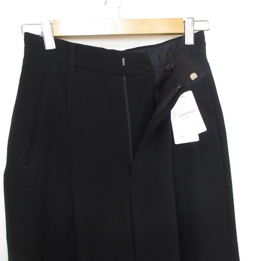 スピックアンドスパン シルキードレープストレートパンツ