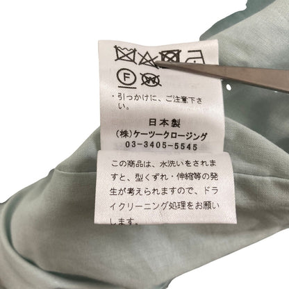 ヨリ 刺繍フリルVネックブラウス