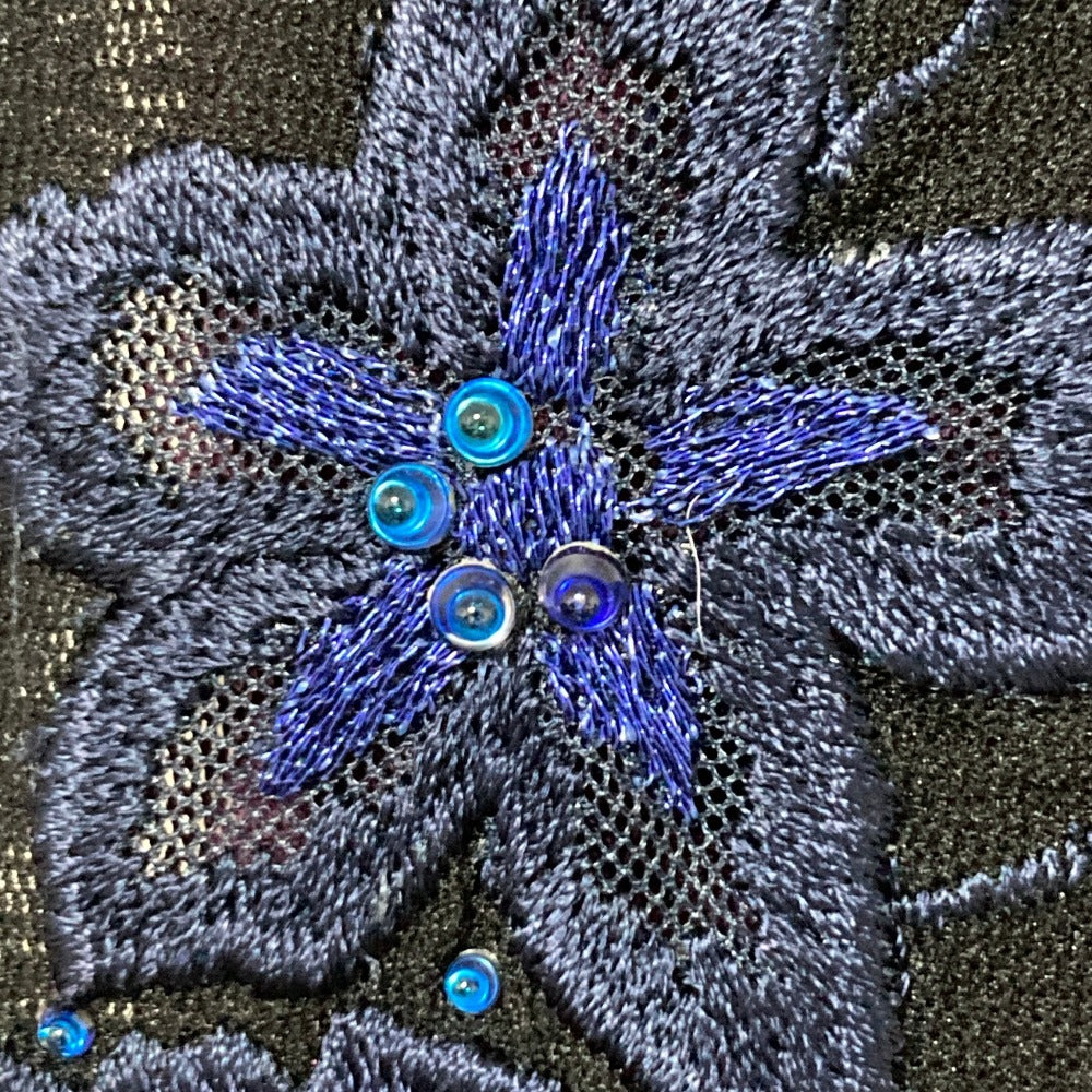 ヴィヴィアンタム フラワー刺繍ドレス