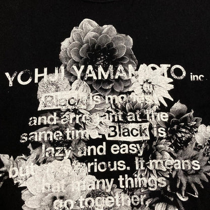 ヨウジヤマモト CottonJersey Blooming flowers Black Is Modest Tシャツ