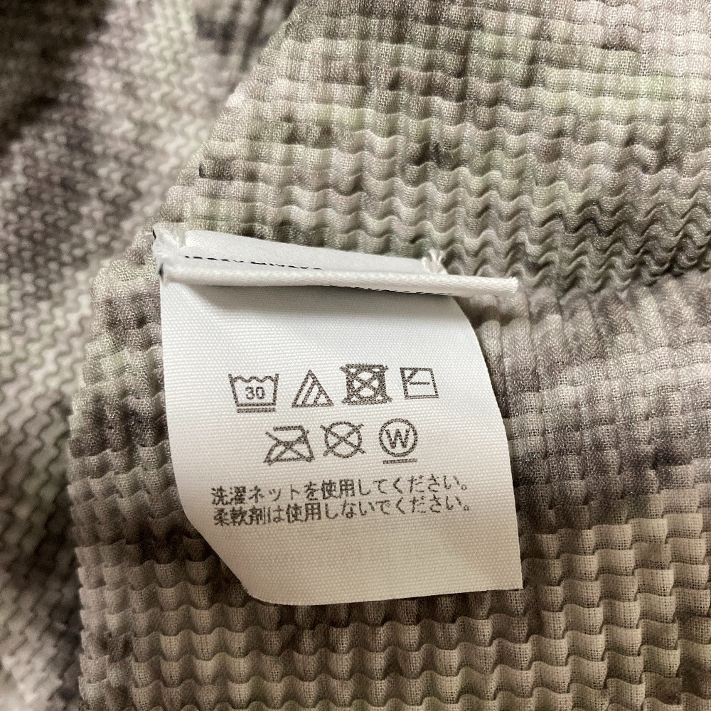 ミーイッセイミヤケ 転写プリントプリーツハイネックカットソー