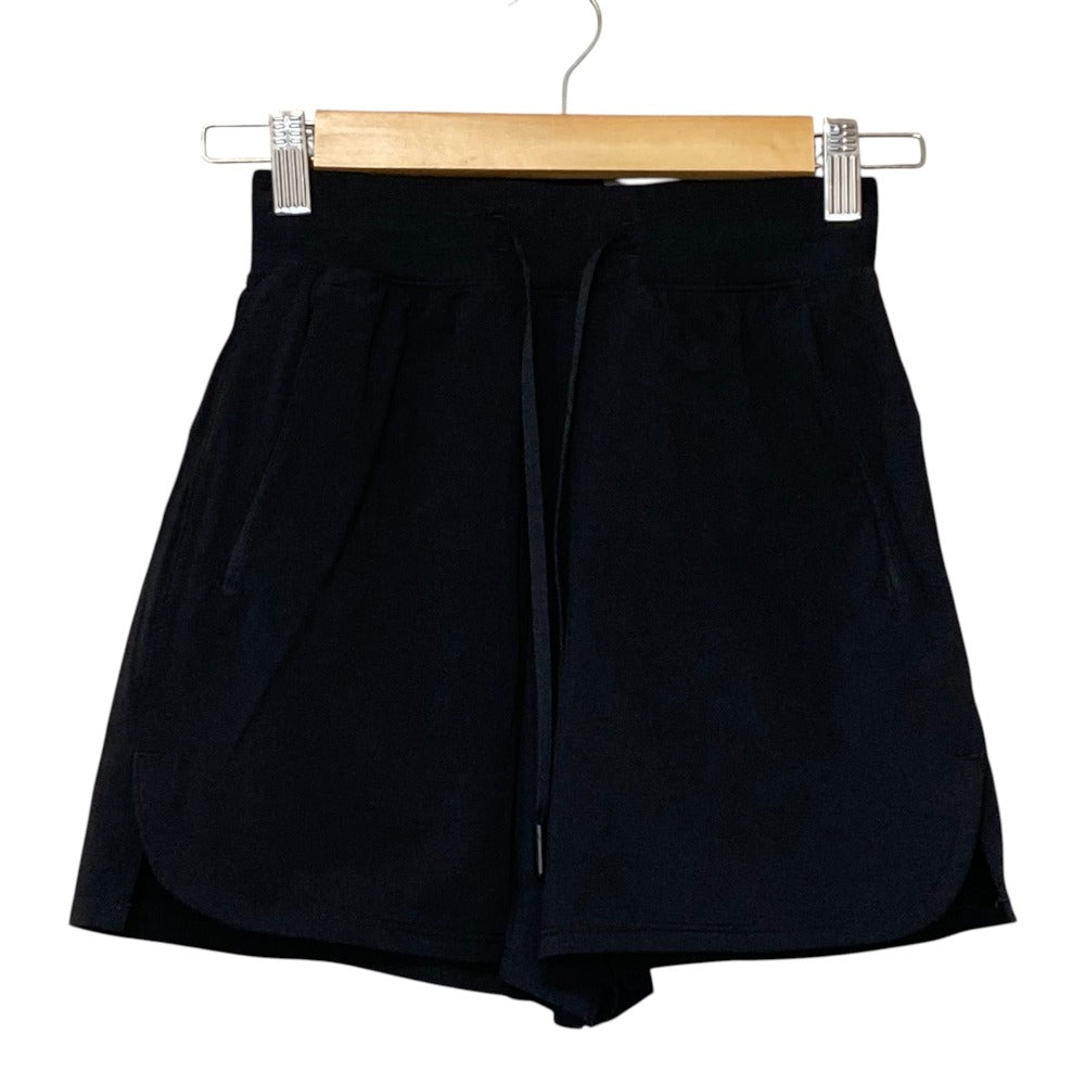 ルルレモン ストレッチショートパンツ