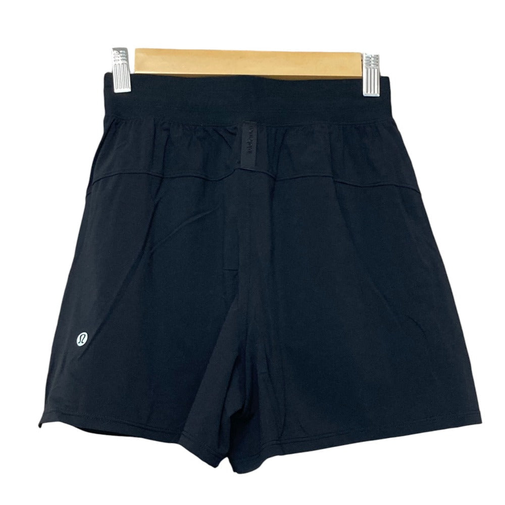 ルルレモン ストレッチショートパンツ