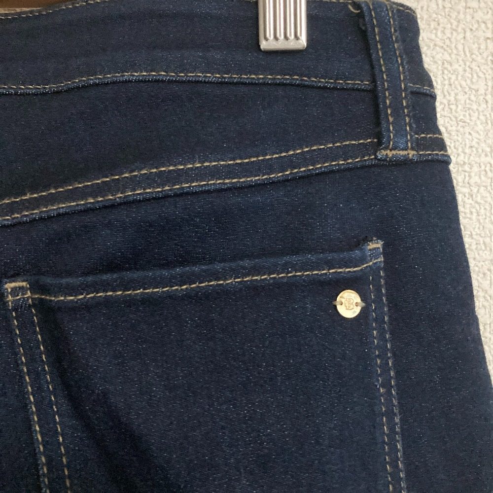 ブルーレーベルクレストブリッジ ハイストレッチスリムデニムパンツ